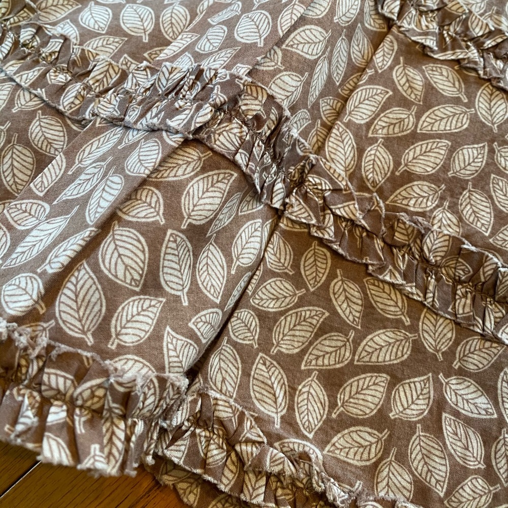 Boden brown lined A-line ruffled skirt. Size UK18.